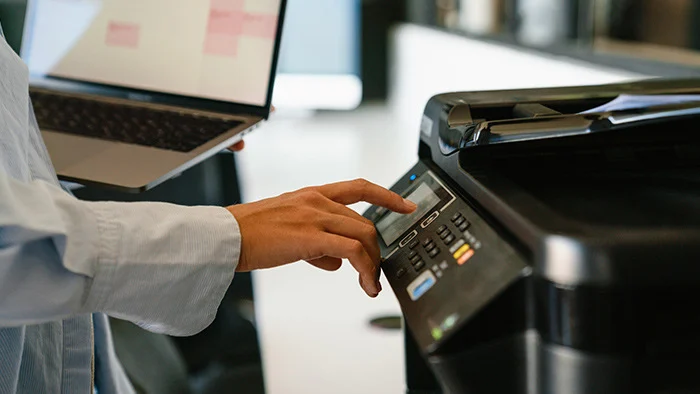 رفع خطای در دسترس نبودن درایور پرینتر؛ علت و راه‌حل‌های قطعی